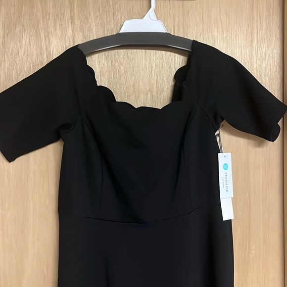 Nine Britton XL Black Vandalie Off the Shoulder Scallop Neckline Ponte Dress - Picture 2 of 9
